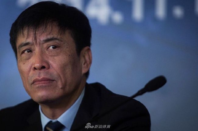 笔记本连接显示器如何合上笔记本
